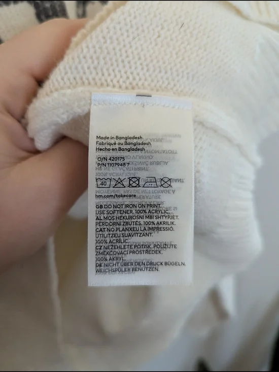 H&M Cream Ribbed Crewneck Sweater - Picture 4 of 5